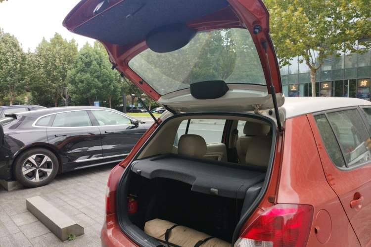 Used Skoda Fabia 2009 1.6L Automatic Crystal Edition
