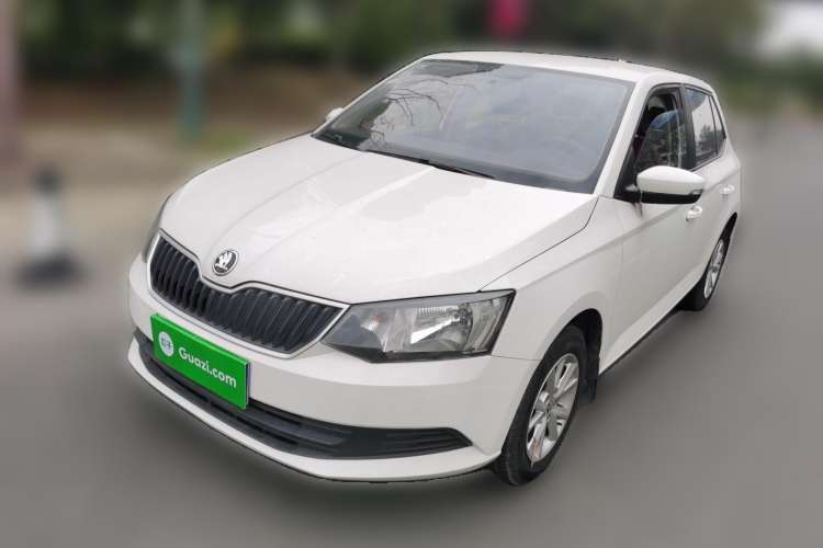 Used Skoda Fabia 2015 1.4L Manual Front-Wheel Drive Model