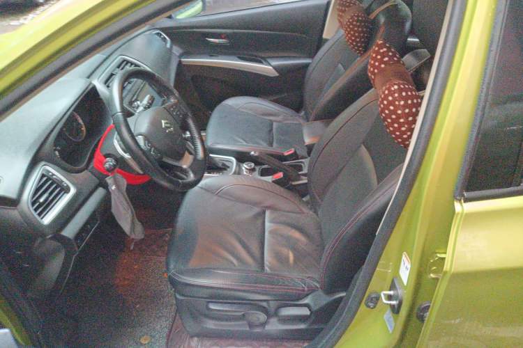 Used Suzuki S-Cross 2014 1.6L CVT Four-Wheel Drive Luxury Version
