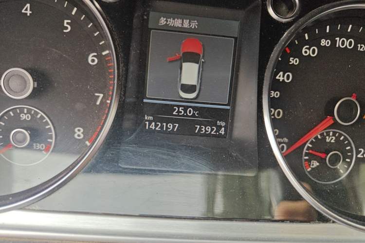 Used Volkswagen CC 2013 2.0 TSI Ultimate Model Odometer Close Up