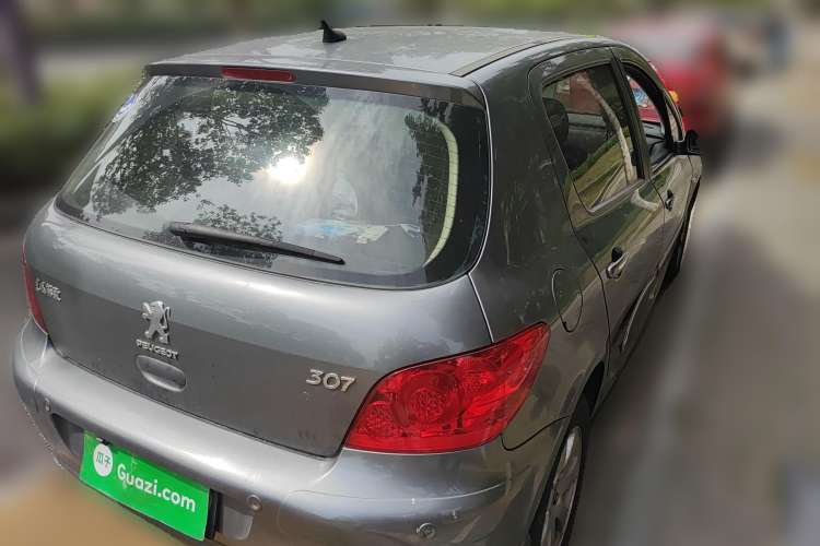 Used Peugeot 307 2012 Hatchback 1.6L Automatic Comfort Edition

