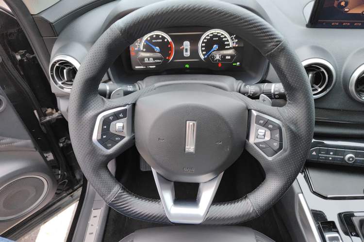 Used Wey VV7 2017 2.0T Ultra-Luxury Version
