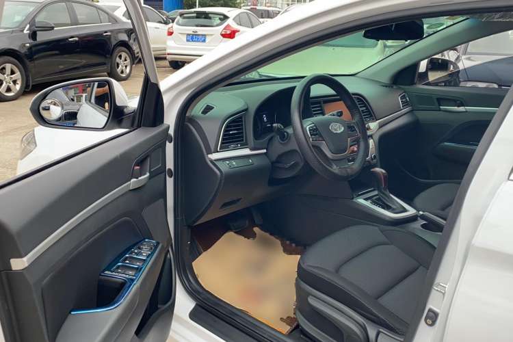 Used Hyundai Elantra (6th Generation / Lingdong) 2016 1.6L Automatic ZhiXuan – Elite Version
