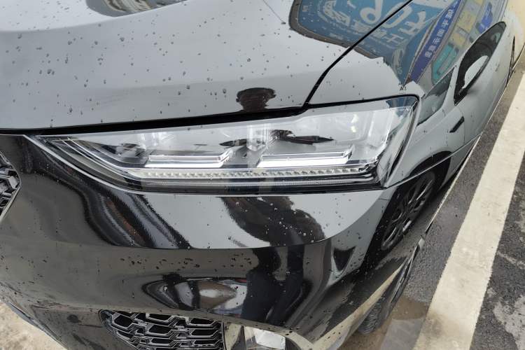 Used Wey VV7 2017 2.0T Ultra-Luxury Version
