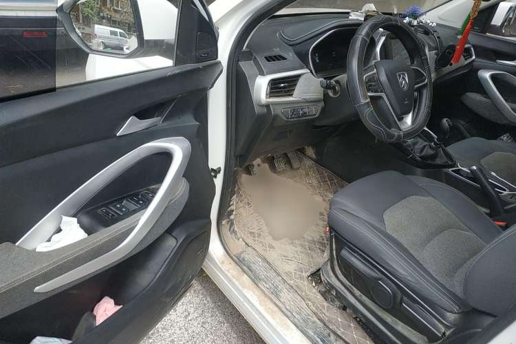 Used Baojun 530 2020 1.5T Manual Comfort Version 6 Seats
