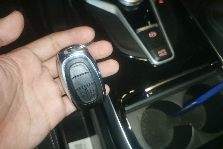 Used SAIC MAXUS G20 2019 First Edition 2.0T Automatic Luxury Version China V Standard
