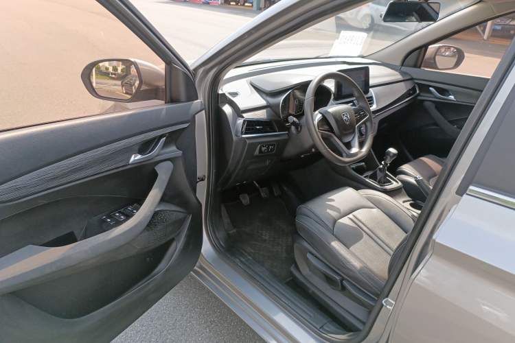 Used Baojun 360 2018 1.5L Manual Elite Version National V