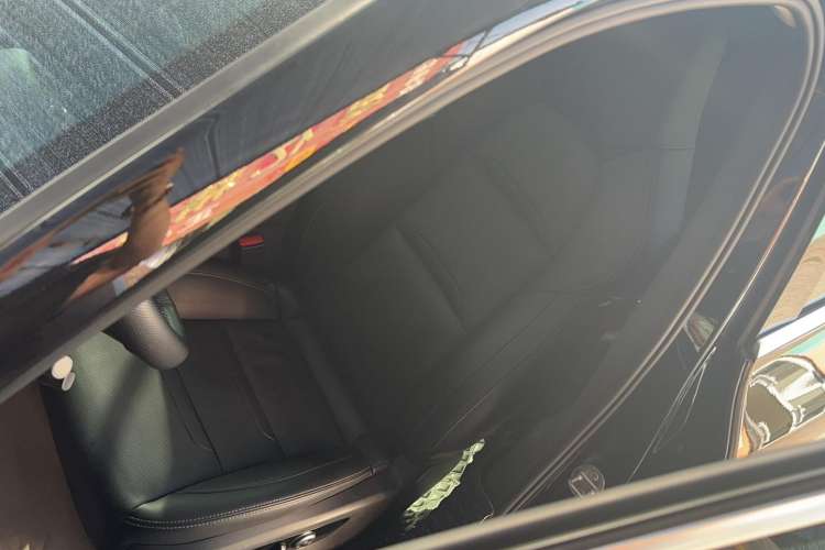 Used SERES SF5 2021 Four-Wheel Drive Freedom Expedition Edition