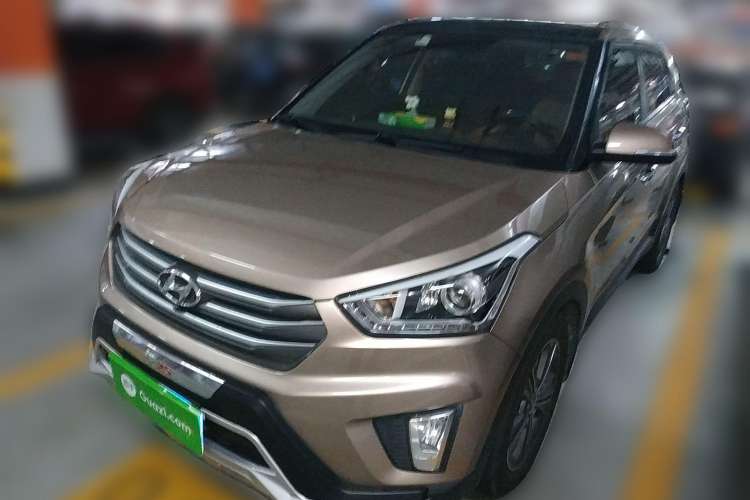 Used Hyundai ix25 2015 1.6L Automatic Two-Wheel-Drive Deluxe DLX Model