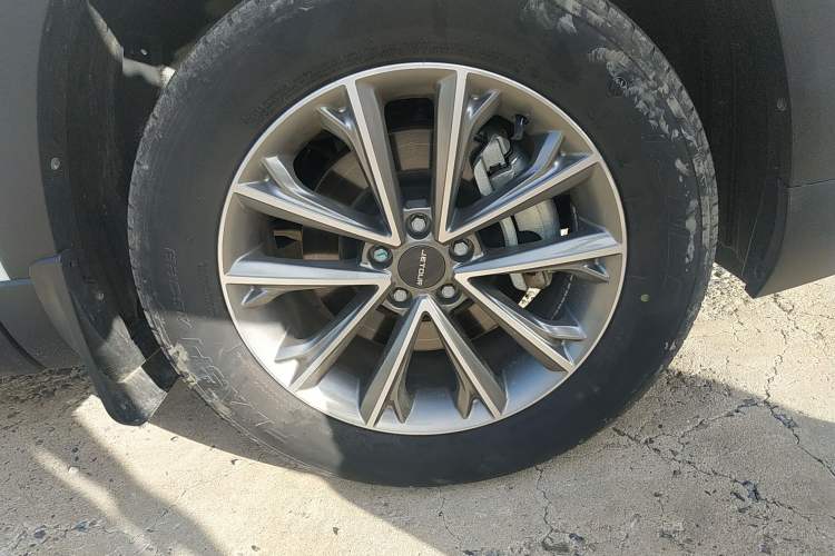 Used JETOUR X90 2021 1.5T Manual Shadow Fun Edition 7-Seater Right Front Wheel Hub