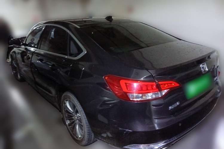 Used Zotye Z700 2016 1.8T DCT Luxury Model Rear Left 45 Deg