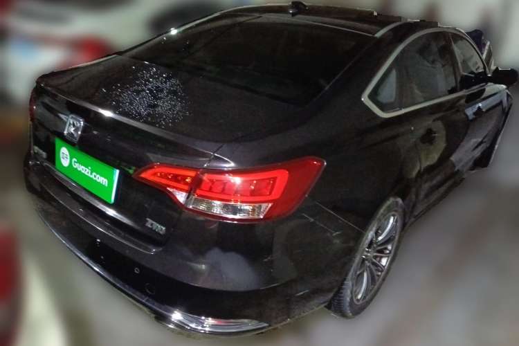 Used Zotye Z700 2016 1.8T DCT Luxury Model Rear Right 45 Deg