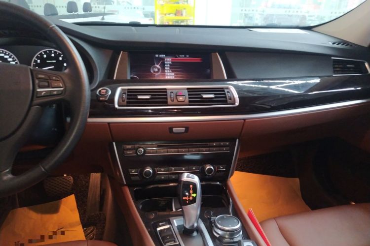 Used BMW 5 Series GT 2014 528i Leading Model
