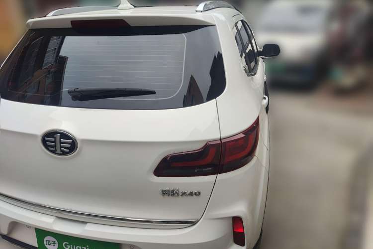 Used Bestune X40 2019 1.6L Automatic Luxury Version China V Emission Standard
