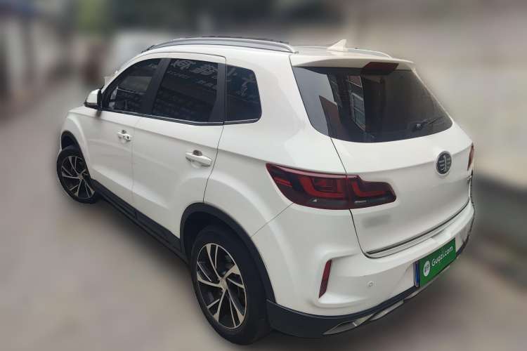 Used Bestune X40 2019 1.6L Automatic Luxury Version China V Emission Standard
