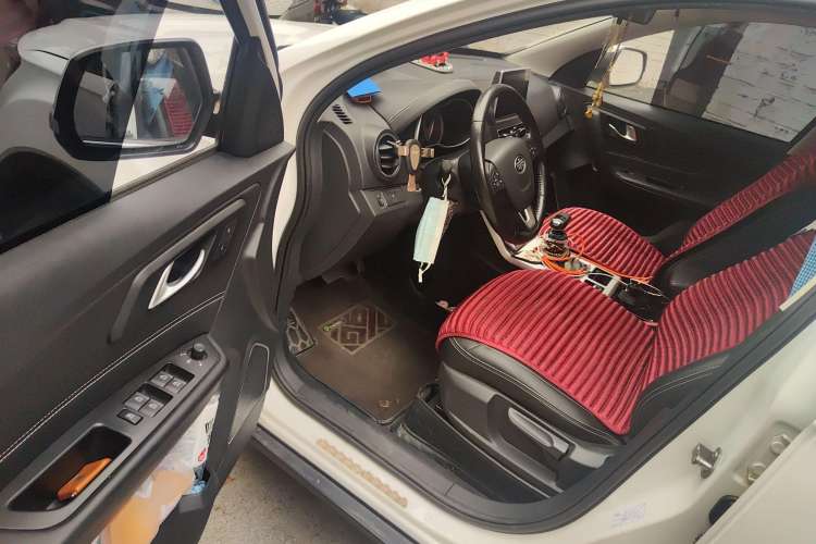 Used Bestune X40 2019 1.6L Automatic Luxury Version China V Emission Standard
