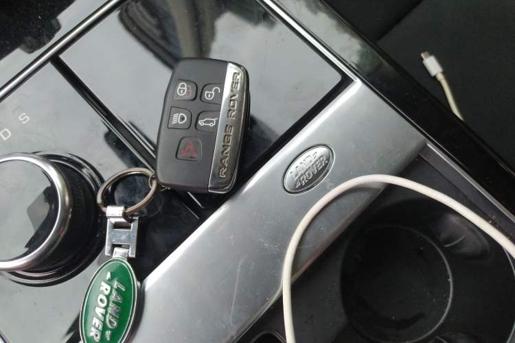 Used Land Rover Range Velar 2020 P250
