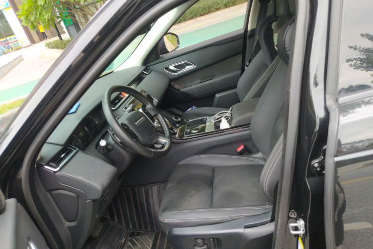 Used Land Rover Range Velar 2020 P250
