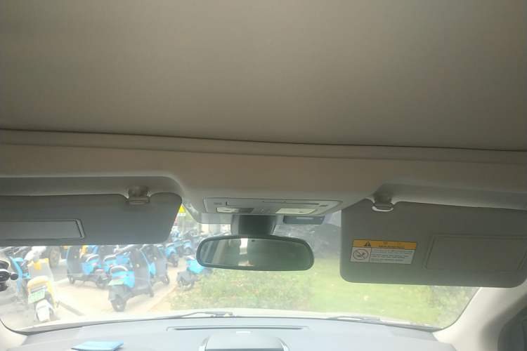 Used Renault Koleos 2013 2.5L Two-Wheel-Drive Luxury Edition
