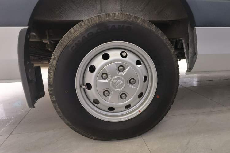 Used Foton Toano 2021 2.0T Manual Tongtu Extended-Wheelbase Mid-Roof 9-Seater 4F20TC3