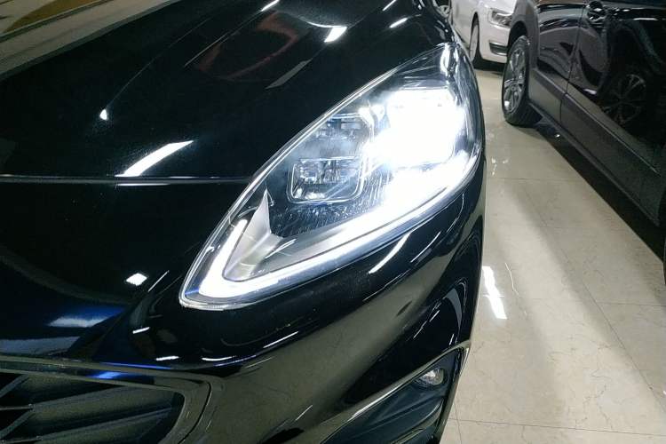 Used Ford Escape 2020 EcoBoost 245 Four-Wheel Drive ST-LINE Deluxe Edition