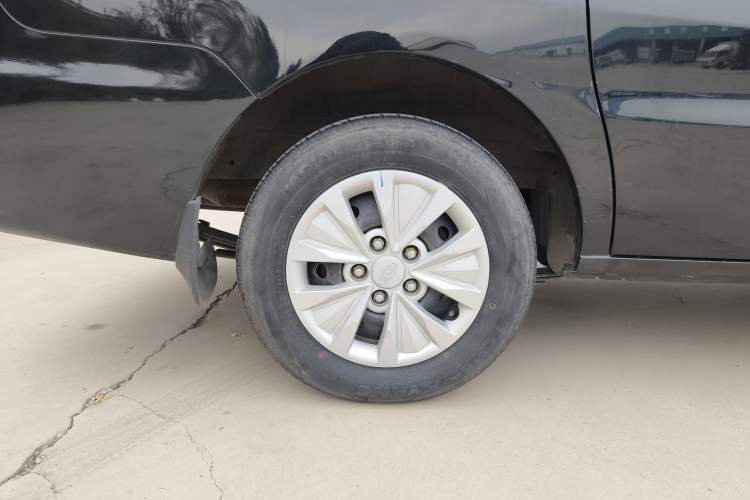 Used JAC M3 2019 Creator Edition 1.6L Luxury Version Right Rear Wheel Hub