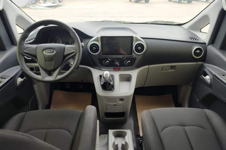Used JAC M3 2019 Creator Edition 1.6L Luxury Version Center Console