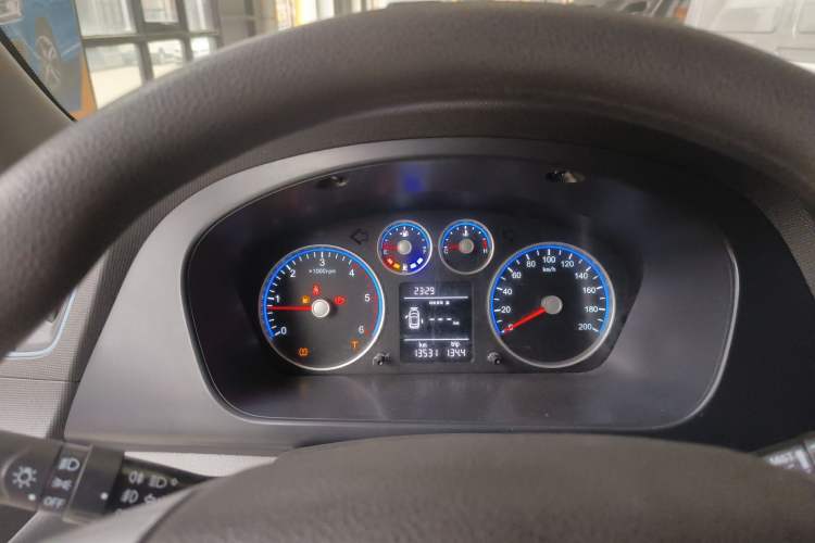 Used Foton Toano 2021 2.0T Manual Tongtu Extended-Wheelbase Mid-Roof 9-Seater 4F20TC3