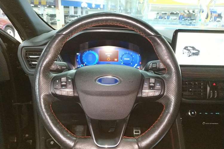 Used Ford Escape 2020 EcoBoost 245 Four-Wheel Drive ST-LINE Deluxe Edition