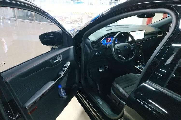 Used Ford Escape 2020 EcoBoost 245 Four-Wheel Drive ST-LINE Deluxe Edition