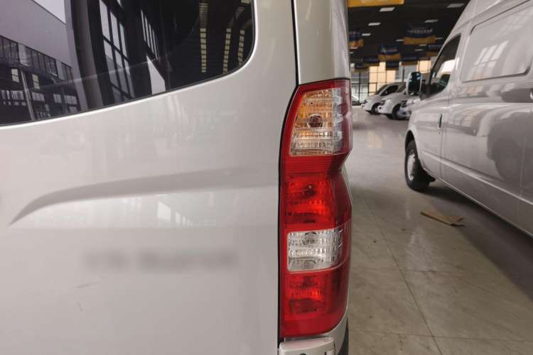 Used Foton Toano 2021 2.0T Manual Tongtu Extended-Wheelbase Mid-Roof 9-Seater 4F20TC3