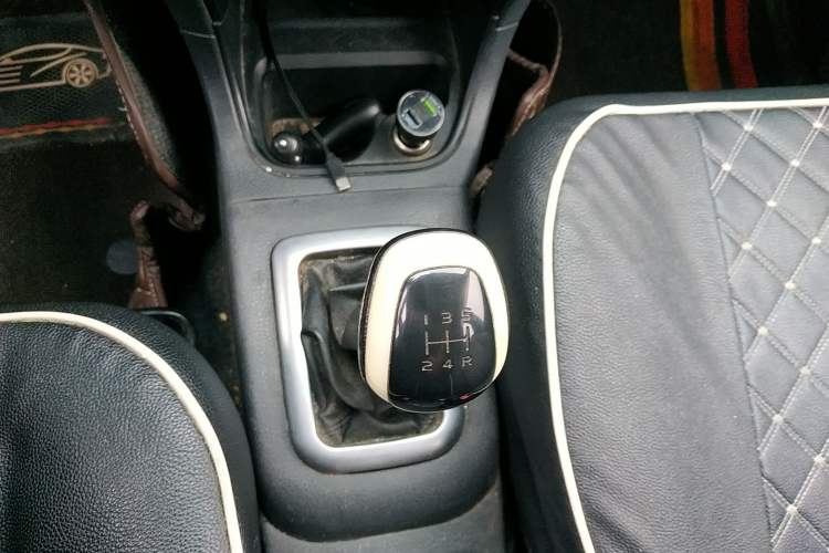 Used Suzuki Liana 2013 Hatchback 1.4L Manual Standard Model 2
