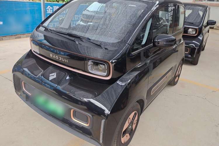 Used Baojun KiWi EV 2022 Artist Lite Edition Lithium Iron Phosphate