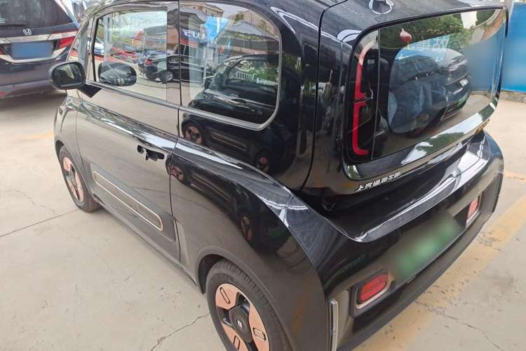 Used Baojun KiWi EV 2022 Artist Lite Edition Lithium Iron Phosphate