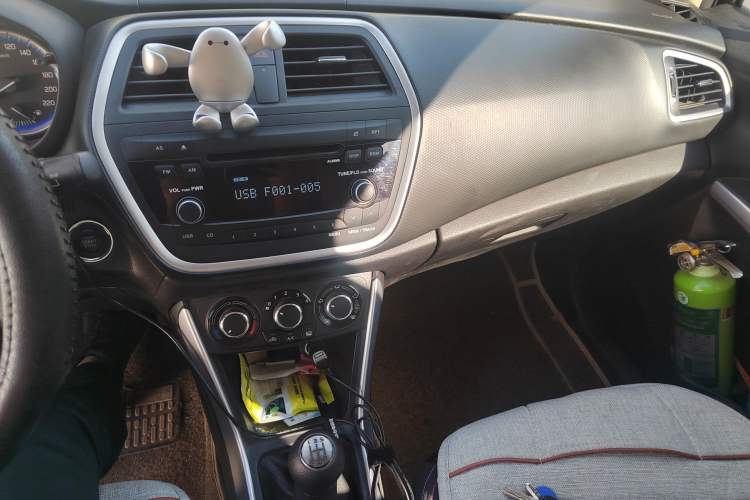 Used Suzuki S-Cross 2014 1.6L Manual Two-Wheel Drive Entry Model
