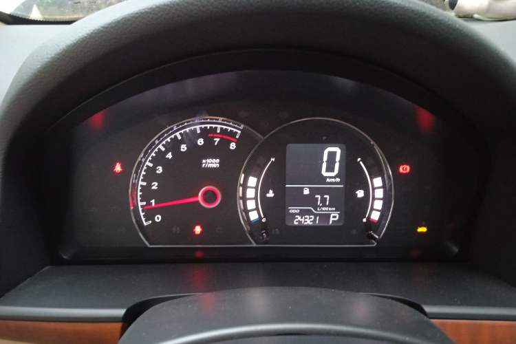 Used Roewe 350 2014 1.5L Automatic Xunyue Version
