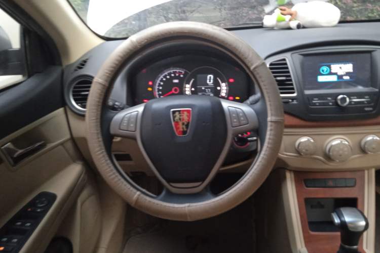 Used Roewe 350 2014 1.5L Automatic Xunyue Version
