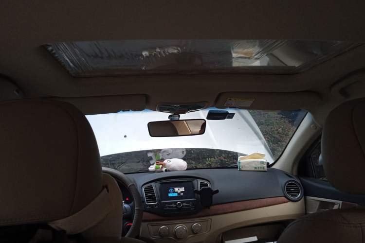 Used Roewe 350 2014 1.5L Automatic Xunyue Version
