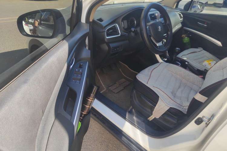 Used Suzuki S-Cross 2014 1.6L Manual Two-Wheel Drive Entry Model
