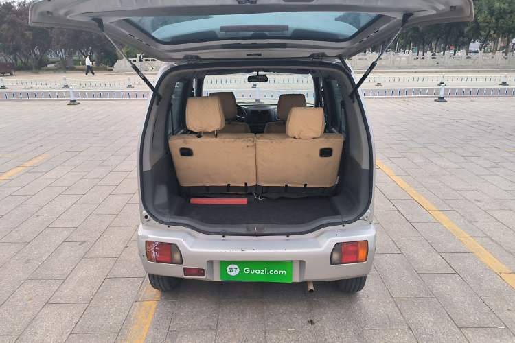 Used Suzuki Wagon R 2013 Venture Edition 1.0L Manual - Practical Model 3