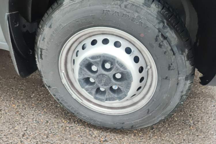 Used Iveco  2021 2.0T Manual Super Rui Short Wheelbase Low-Roof Manual Door F1A
