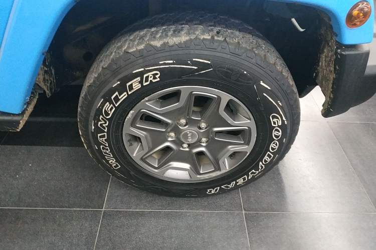 Used Jeep Wrangler 2017 3.0L Sahara Four-Door Comfort Edition