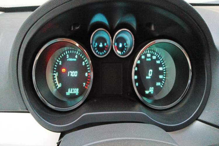 Used CHANGAN KAICHENG Ruixing M90 2016 2.0L Standard Version 4G94S Instrument Cluster