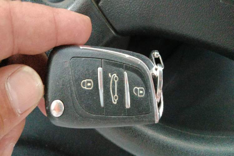 Used CHANGAN KAICHENG Ruixing M90 2016 2.0L Standard Version 4G94S Vehicle Key