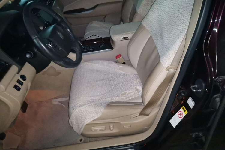 Used Toyota Crown 2012 2.5L Royal Leather Edition