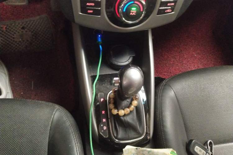 Used Kia Forte 2014 1.6L AT Premium Model
