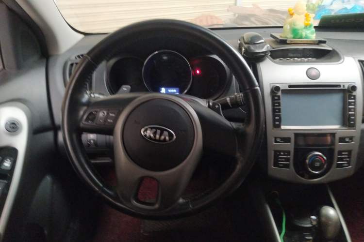 Used Kia Forte 2014 1.6L AT Premium Model
