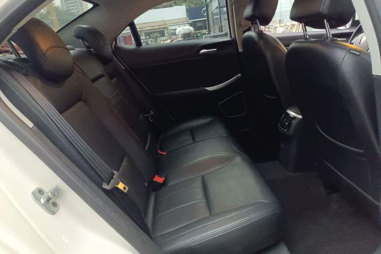 Used Roewe 550 2013 550S 1.8L Automatic Start-Zhen Edition
