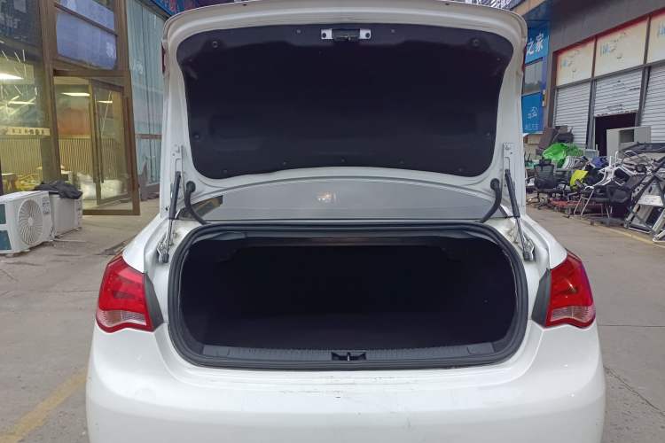 Used Roewe 550 2013 550S 1.8L Automatic Start-Zhen Edition
