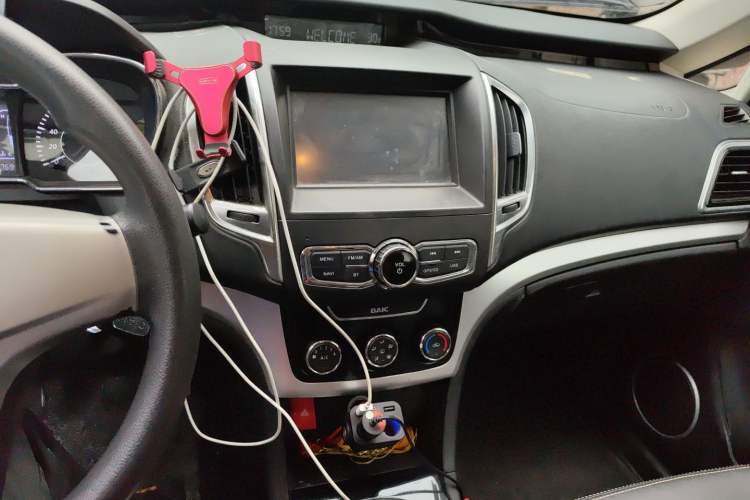 Used HYOSOW H3 2015 1.5L manual luxury version